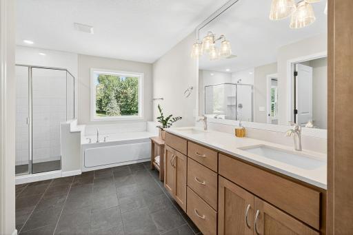 16780 48th Avenue N, Minneapolis, MN 55446