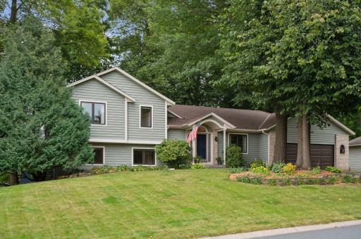 5435 Riverwood Lane, Savage, MN 55378