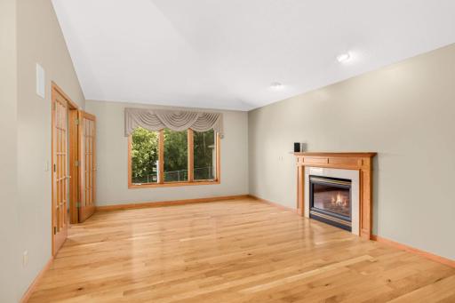 1985 Cope Avenue E, Saint Paul, MN 55109