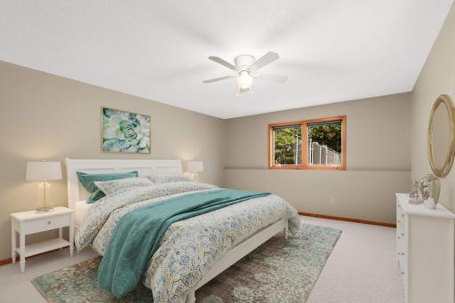 1985 Cope Avenue E, Saint Paul, MN 55109