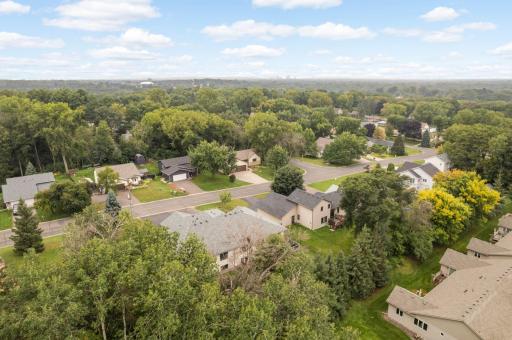 1985 Cope Avenue E, Saint Paul, MN 55109