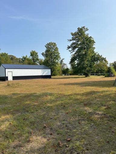 Build your deam home on this 3.67 acre lot!