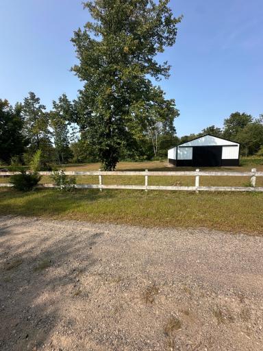 Build your deam home on this 3.67 acre lot!