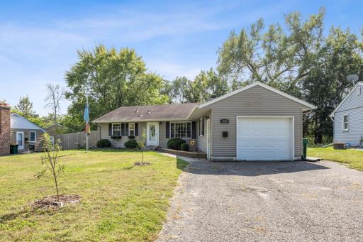 7825 58th Place N, Minneapolis, MN 55428