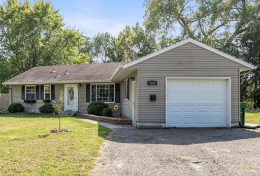 7825 58th Place N, Minneapolis, MN 55428