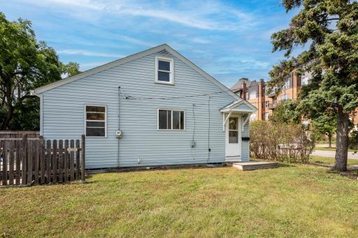 1756 Norfolk Avenue, Saint Paul, MN 55116