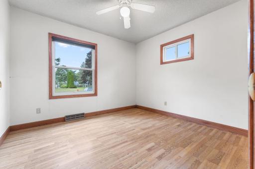 9131 Oakland Avenue S, Minneapolis, MN 55420