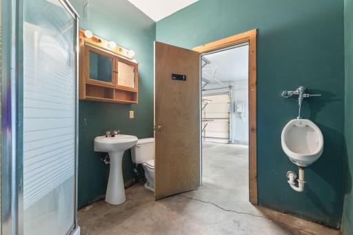 9131 Oakland Avenue S, Minneapolis, MN 55420