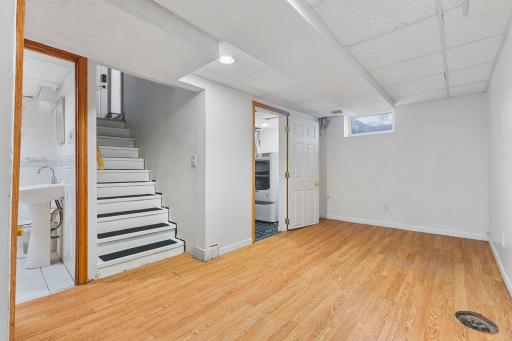 9131 Oakland Avenue S, Minneapolis, MN 55420