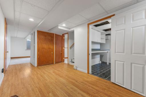 9131 Oakland Avenue S, Minneapolis, MN 55420