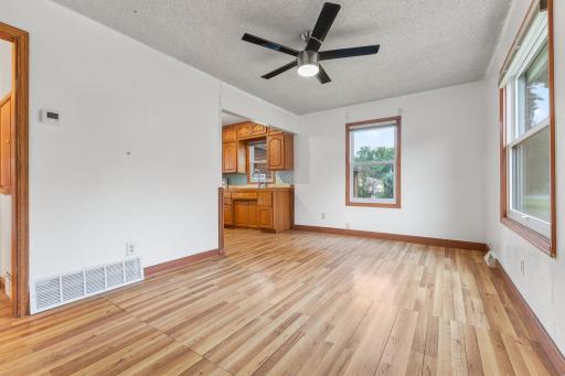 9131 Oakland Avenue S, Minneapolis, MN 55420