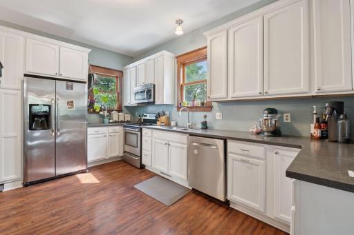 Kitchen with lots of cabinet and counter space