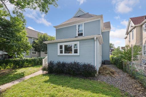 3437 Chicago Avenue, Minneapolis, MN 55407