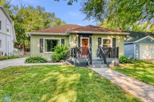 1306 9th Street N, Fargo, ND 58102