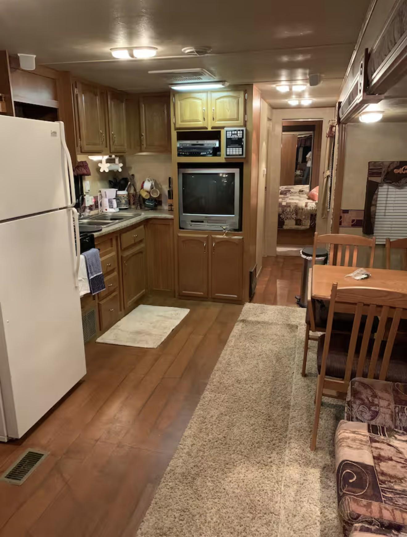 Kitchen Camper #1.jpg