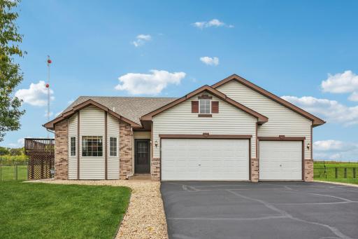 6229 Karston Drive NE, Albertville, MN 55301