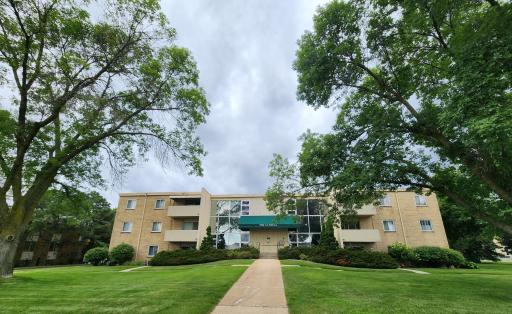 7000 Sandell Avenue, 1-18, Edina, MN 55435