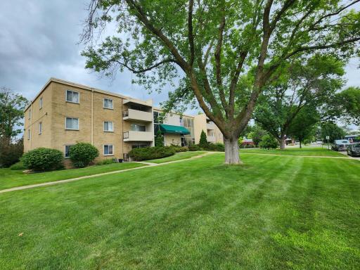 7000 Sandell Avenue, 1-18, Edina, MN 55435