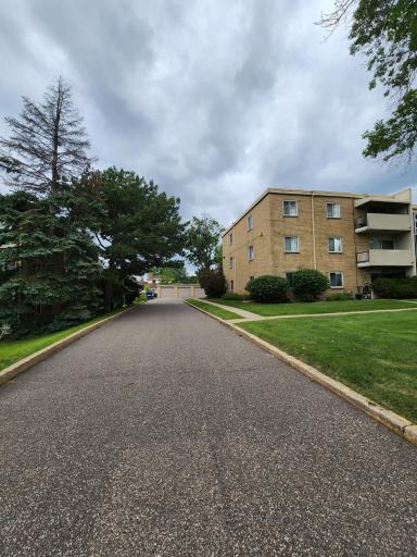 7000 Sandell Avenue, 1-18, Edina, MN 55435