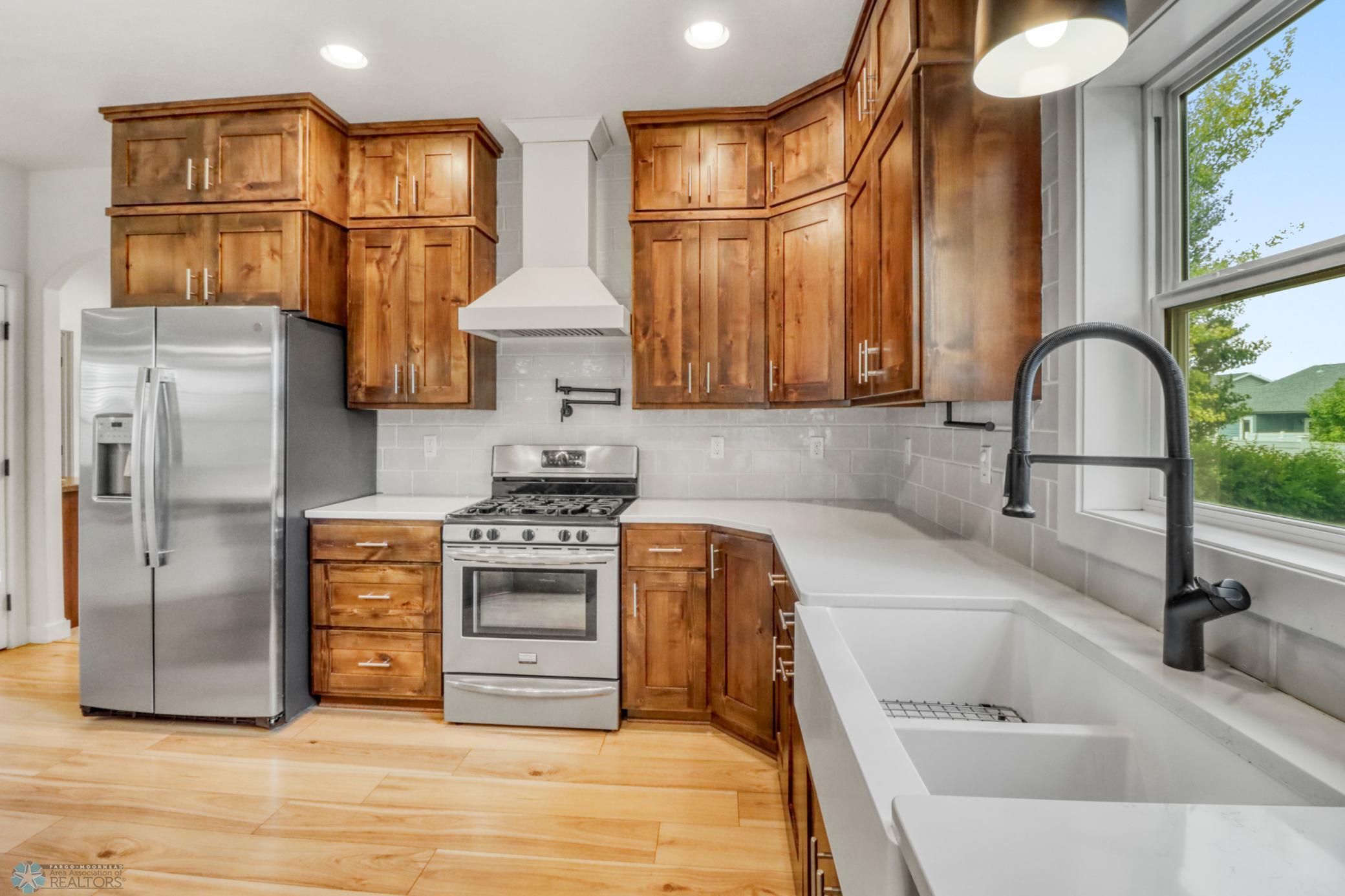 Kitchen1_8.JPG