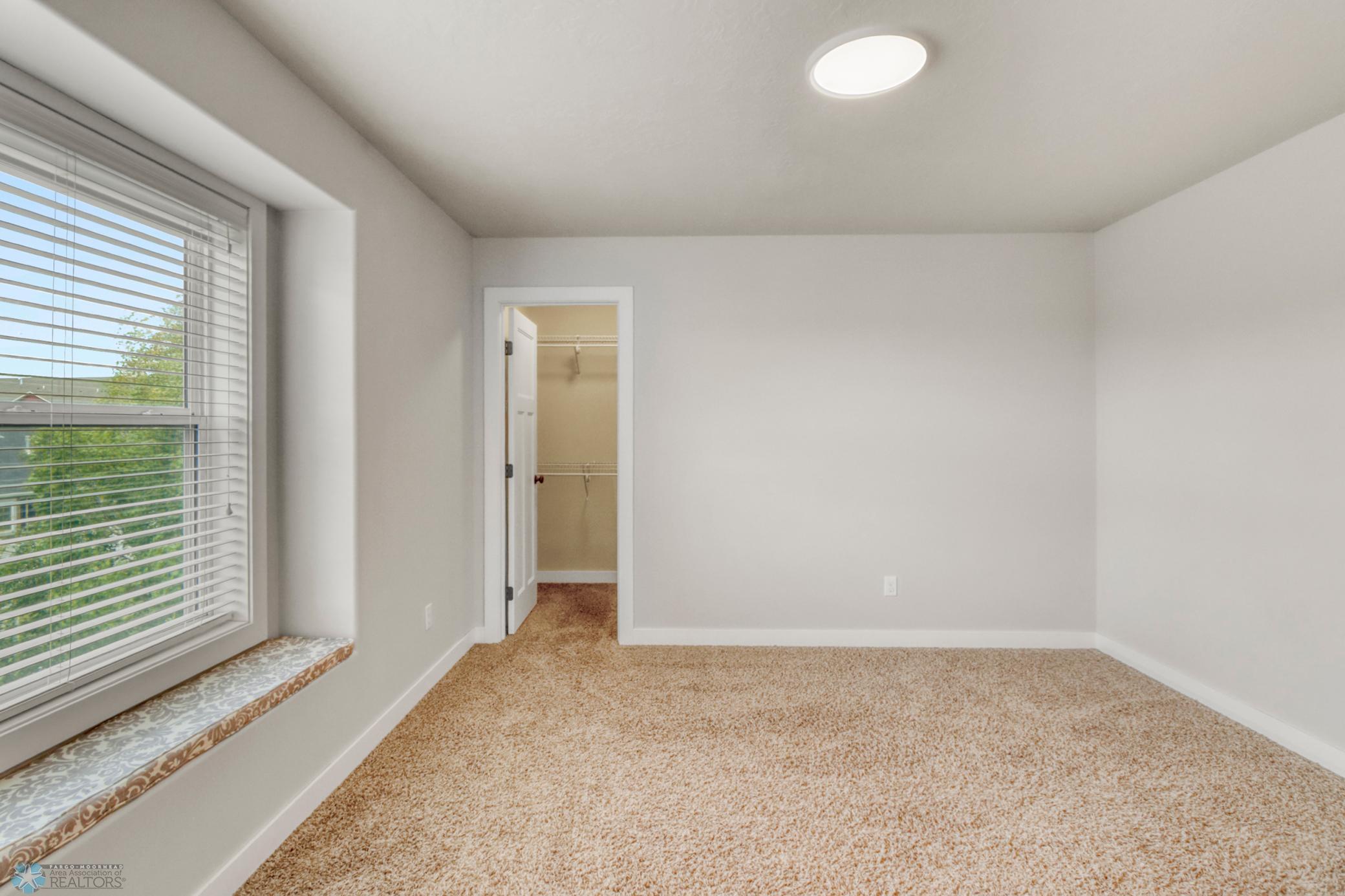 Upstairs Bedroom2_1.JPG