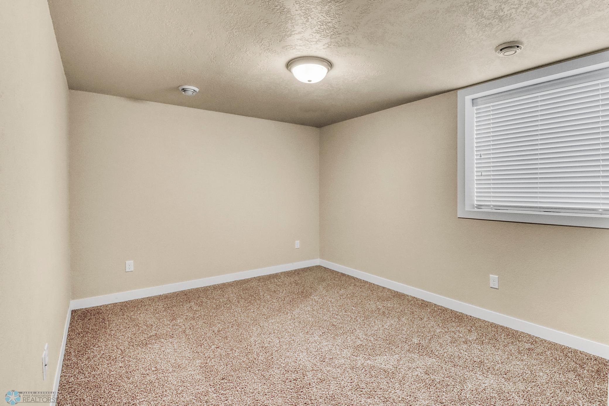 Basement Bedroom1_1.JPG