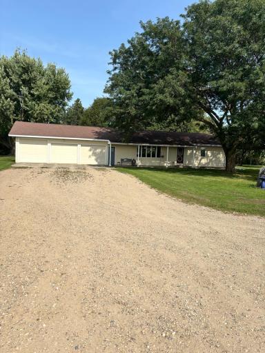 15742 675th Avenue, Alden, MN 56009