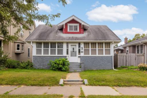 962 Aurora Avenue, Saint Paul, MN 55104