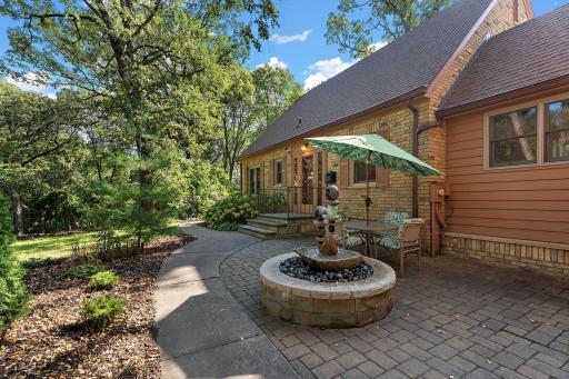 You'll enjoy the custom-made stone fountain as much as the birds do!