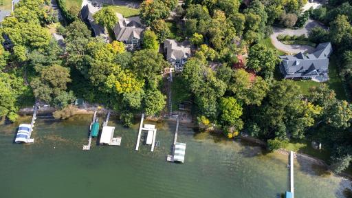 The 32' foot boathouse and lift can be negotiated