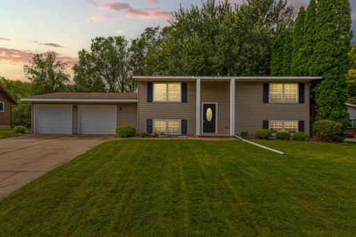 1201 4th Street NW, Waseca, MN 56093