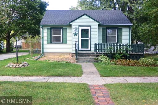 1421 14th Street E, Glencoe, MN 55336