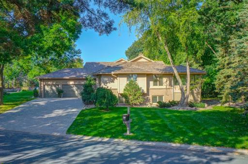 Click on the Virtual Tour to see the Live Video of this home!