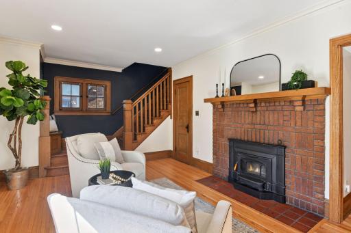 2133 Berkeley Avenue, Saint Paul, MN 55105