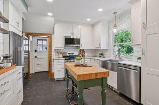 2133 Berkeley Avenue, Saint Paul, MN 55105