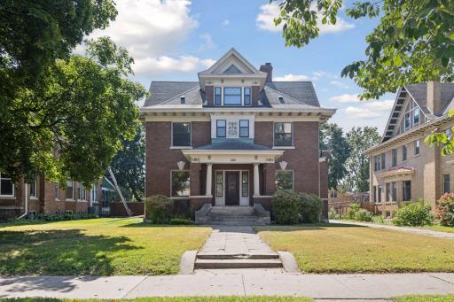 786 Summit Avenue, Saint Paul, MN 55105