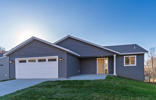 2506 15 Street SE, Rochester, MN 55904