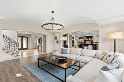 9727 Sky Lane, Eden Prairie, MN 55347