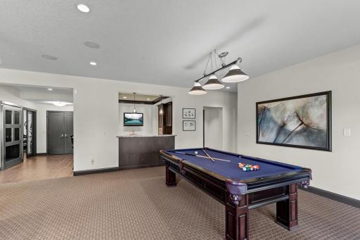 9727 Sky Lane, Eden Prairie, MN 55347