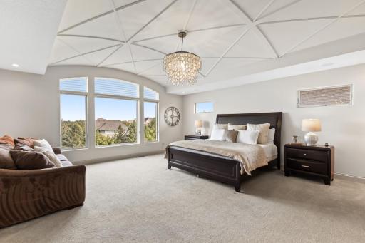 9727 Sky Lane, Eden Prairie, MN 55347