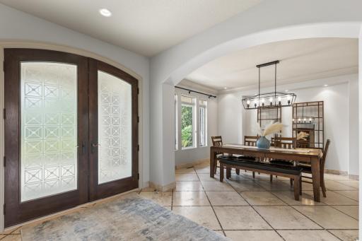 9727 Sky Lane, Eden Prairie, MN 55347