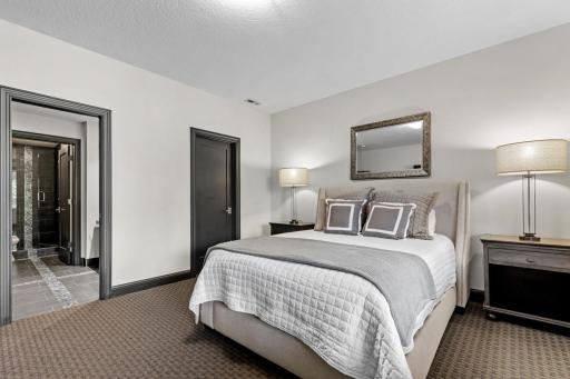 9727 Sky Lane, Eden Prairie, MN 55347