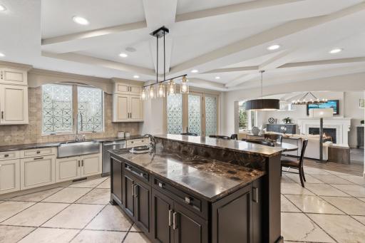 9727 Sky Lane, Eden Prairie, MN 55347