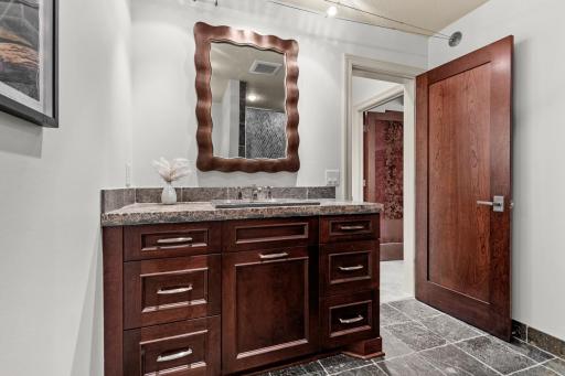 9727 Sky Lane, Eden Prairie, MN 55347