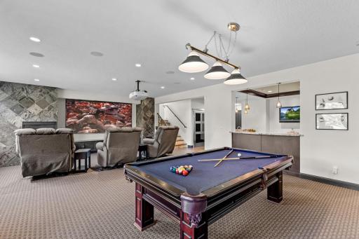 9727 Sky Lane, Eden Prairie, MN 55347