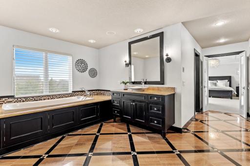 9727 Sky Lane, Eden Prairie, MN 55347