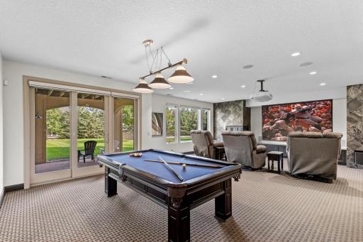 9727 Sky Lane, Eden Prairie, MN 55347