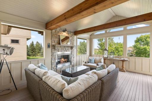 9727 Sky Lane, Eden Prairie, MN 55347