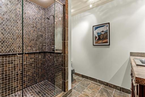 9727 Sky Lane, Eden Prairie, MN 55347