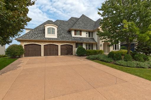 9727 Sky Lane, Eden Prairie, MN 55347